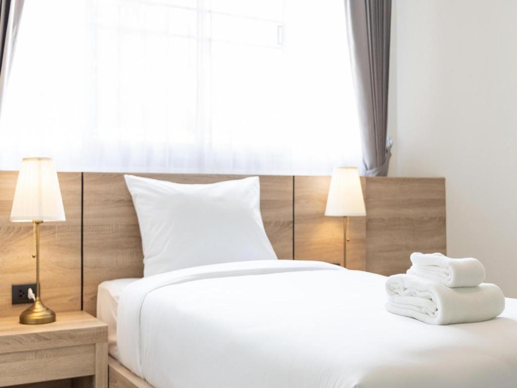 B2 Phitsanulok Boutique & Budget Hotel Zewnętrze zdjęcie