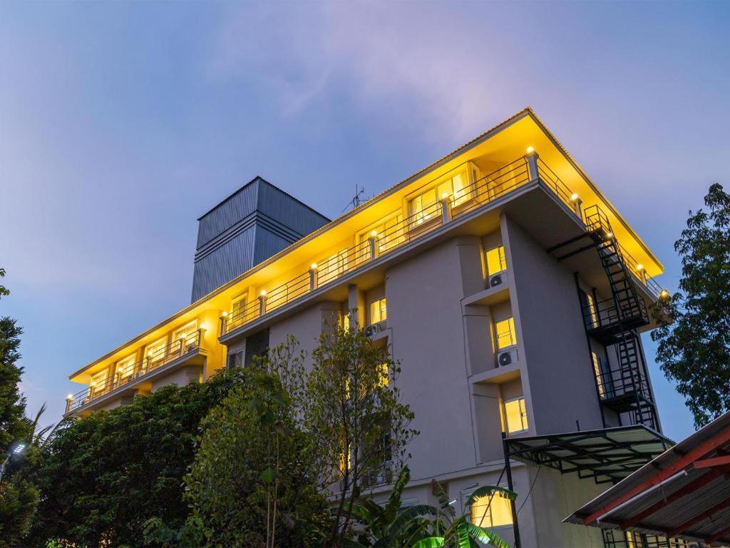 B2 Phitsanulok Boutique & Budget Hotel Zewnętrze zdjęcie