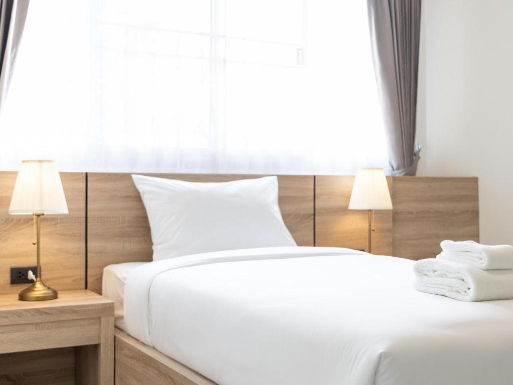 B2 Phitsanulok Boutique & Budget Hotel Zewnętrze zdjęcie